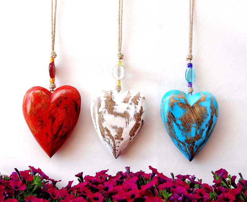 TIRA 1 CORAZON MAD PINT M 35CM