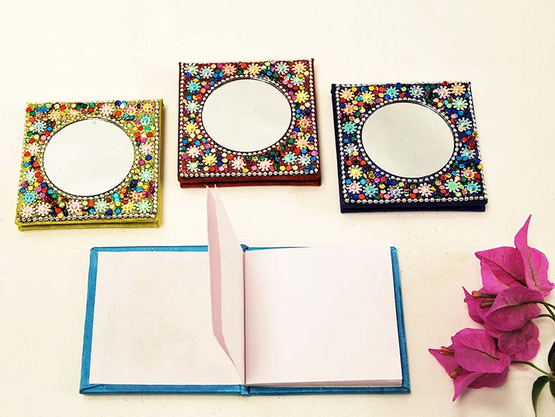 LIBRETA MET CUADRAD BRILLO 8X8