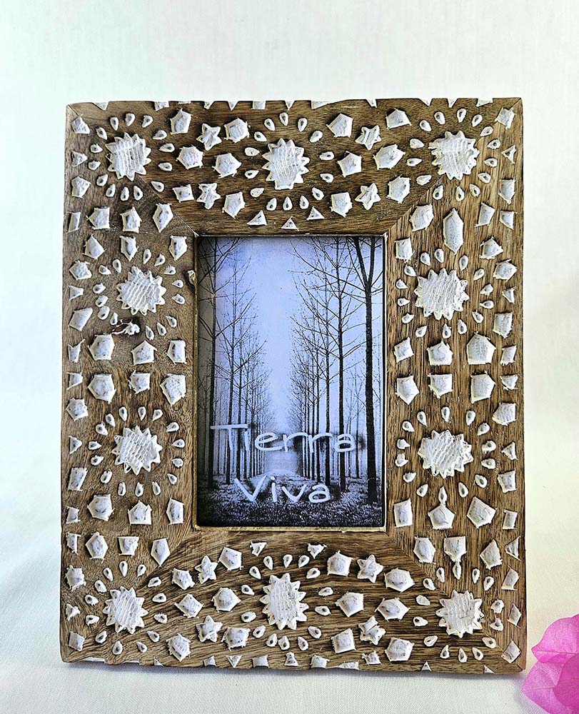 PHOTO FRAME WOOD CARVED MOSAIC
