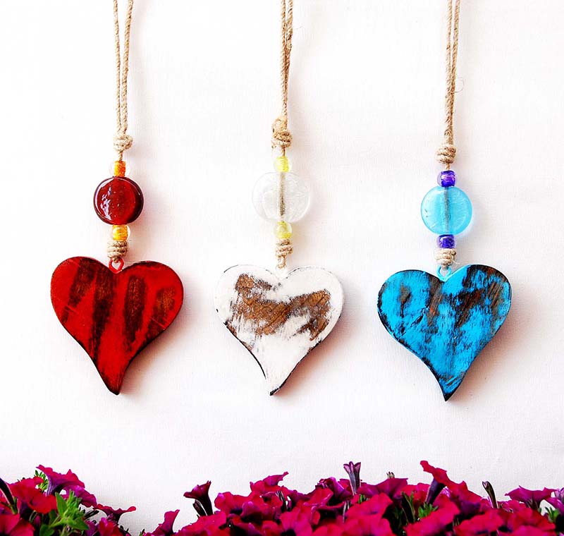 TIRA CORAZON PLANO MAD 30 CM