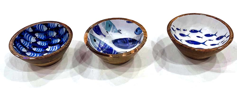 TIGELA MADEIRA E RESINA PEIXES 12X5 CM