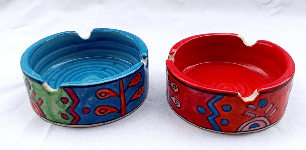 ASHTRAY CERAMIC PAINTED 8 CM M-652