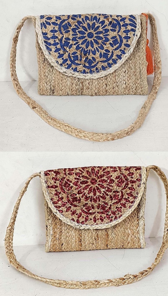 BOLSO DE YUTE CON CON SOLAPA ESTAMPADA 30X23