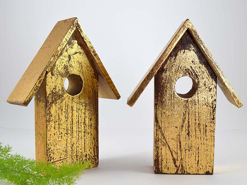 HOUSE WOOD GOLD AND SILVER 22 CM