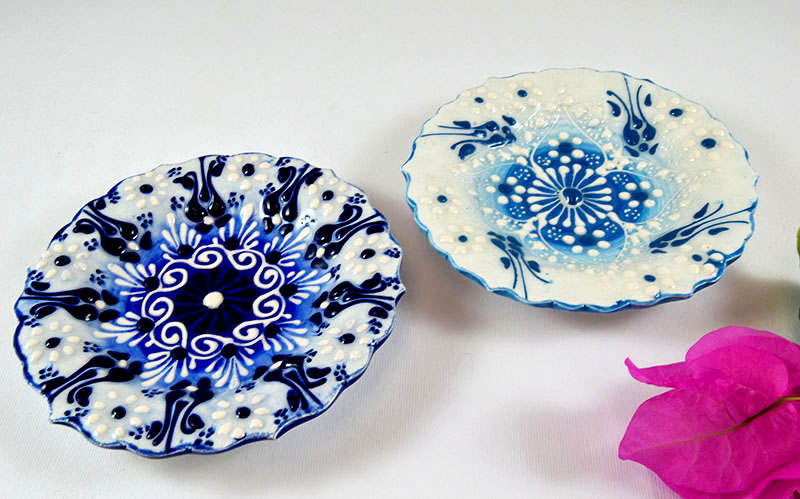 PLATO CERÁMICA AZUL/BLANCO P 12 CM