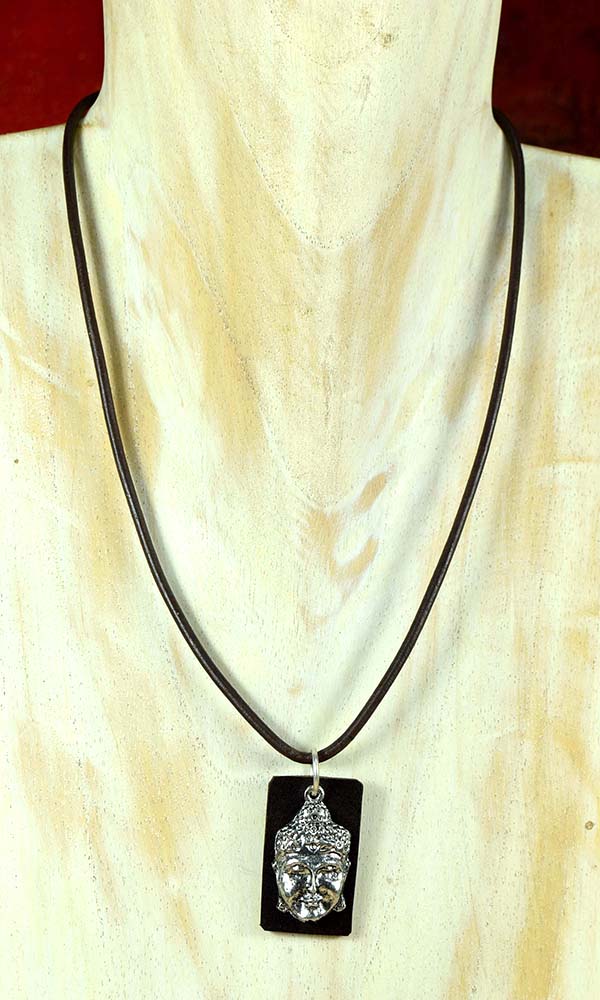 NECKLACE LEATHER MODEL 813