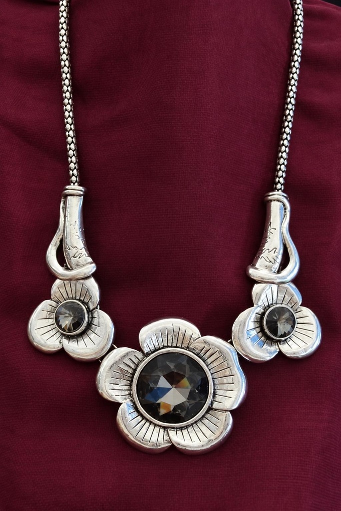 COLLAR TRIPLE FLOR METAL 30 CM