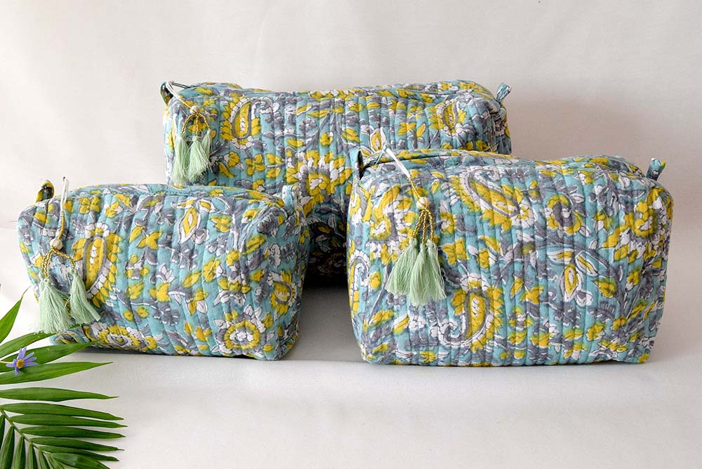 LOT DE 3 SAC COSMETICO COTON 009