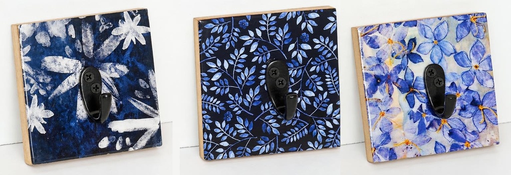 CROCHET BOIS ET RÉSINE 10 CM BLEU ET BLANC