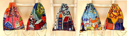 [4085500] MOCHILA ALGODÓN CASAS 35X47 CM