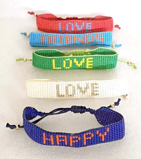 [0775004] PULSERA MOSTACILLA FRASE 004