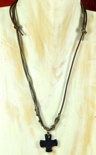 [0575815] NECKLACE LEATHER MODEL 815