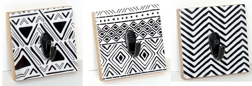 [9275051] GANCHO MADEIRA E RESINA 10 CM ÁFRICA